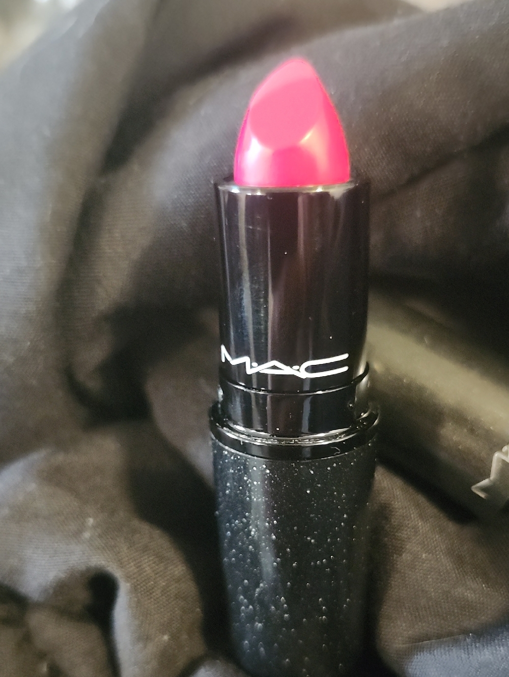 MAC Cosmetics Lipstick - Bright Fuchsia Pink